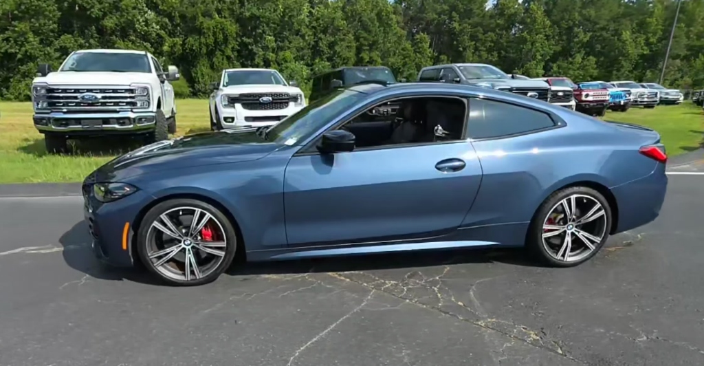 2023 BMW 4 Series Coupe 430i M SPORT LINE - Front Profile