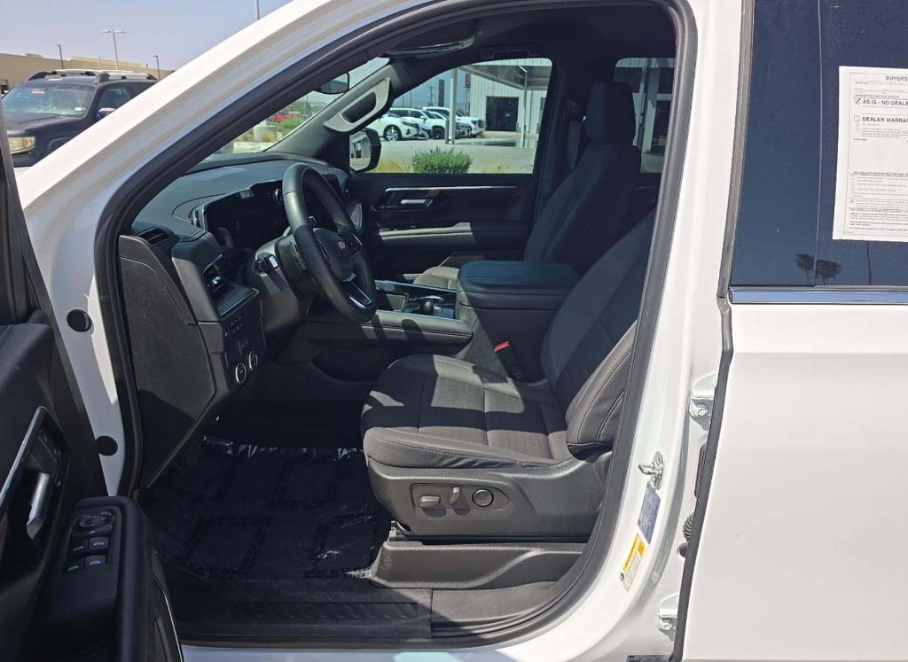 Interior Front Cabin & Seating